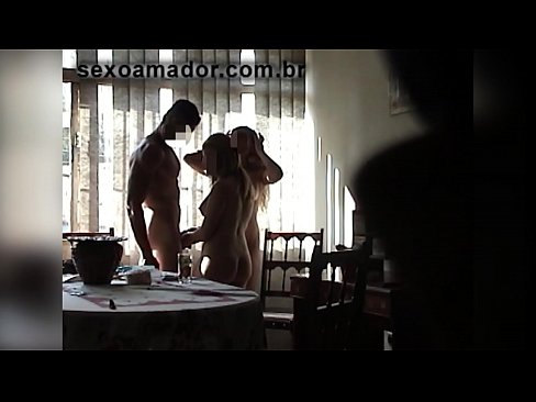 ❤️ Els amics sexuals conviden un home gegant i un trio amb ell ️❌ Porno al ca.hentai-id-tv.ru ❌️